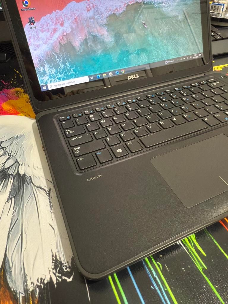 DELL Latitude 3380 i5-7200 / 8GB / 240GB SSD 13 inch, 256 GB, 2 tot 3 Ghz, Qwerty, 8 GB