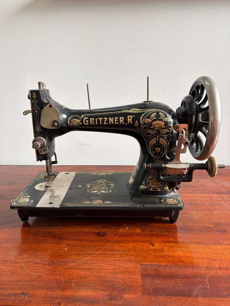 2 Antieke Gritzner Naaimachines - Begin 1900 - Werkend, Ophalen