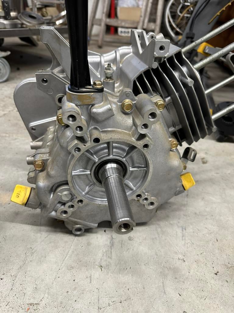 Motorblok (2 stuks) Briggs&Stratton, Motoren, Ophalen, Gebruikt