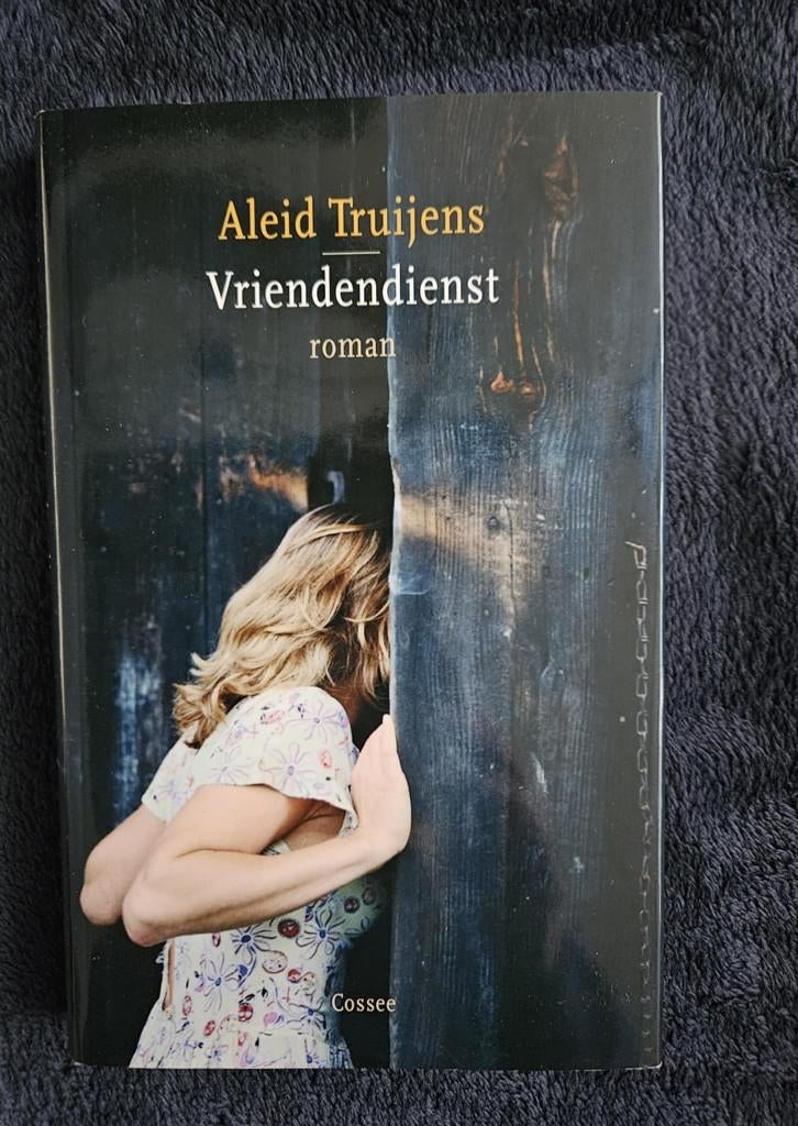 Aleid Truijens - Vriendendienst, Ophalen of Verzenden, Gelezen, Aleid Truijens