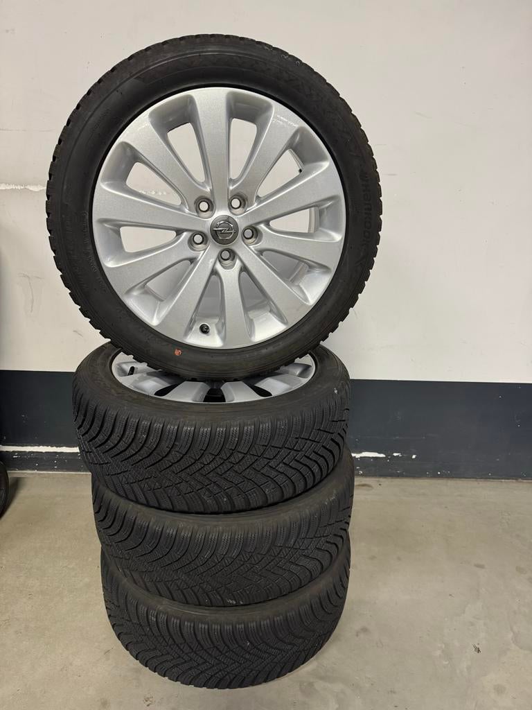 Winterbanden op lichtmetalen velg voor Opel Astra, Auto-onderdelen, Banden en Velgen, Banden en Velgen, 17 inch, Personenwagen