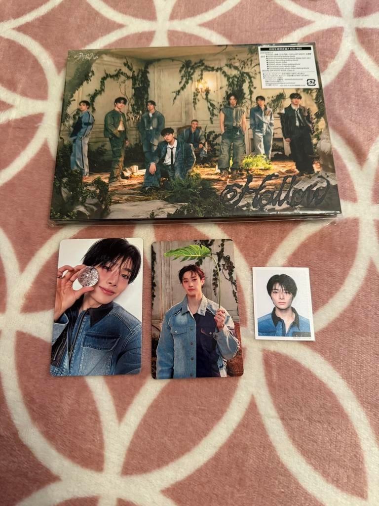 Stray Kids Hollow Album CD Limited Edition A versie, Ophalen of Verzenden, Zo goed als nieuw, Aziatisch