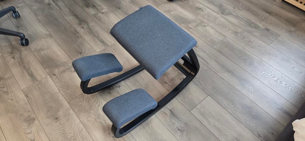 Variér Variable Kniestoel - Zo goed als nieuw!, Huis en Inrichting, Stoelen, Ophalen, Zo goed als nieuw, Stof, Eén