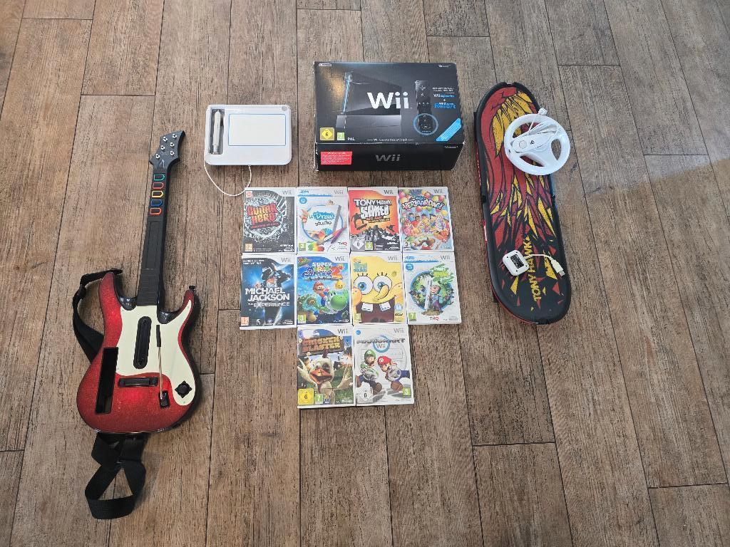 Nintendo Wii complete set (Zwarte uitvoering), Ophalen of Verzenden, Zo goed als nieuw, Met 2 controllers, Met stuurtje