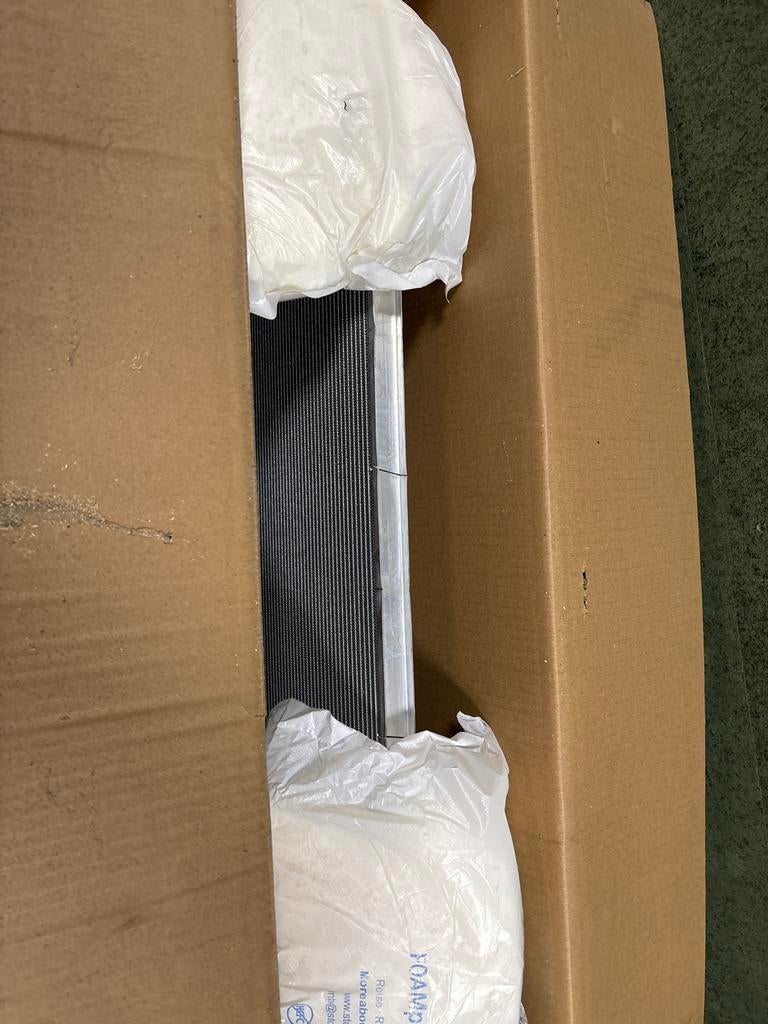 Nieuwe Radiateur Spectra Premium CU13129, Auto-onderdelen, Motor en Toebehoren, Ophalen of Verzenden, Nieuw, Universele onderdelen