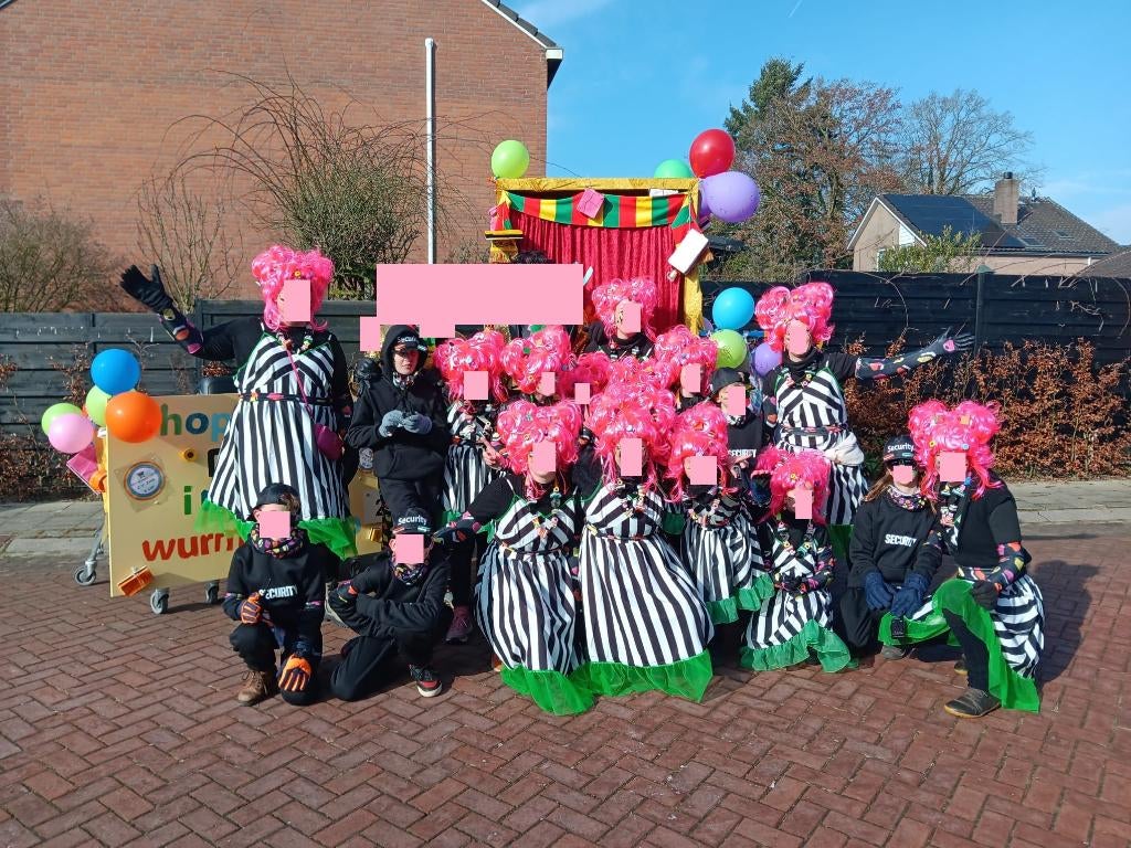 Carnaval vastelaovend groep thema dropjes/snoep/engelse drop, Ophalen of Verzenden, Gedragen, Maat 42/44 (L), Carnaval