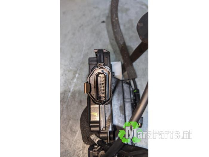 Deurslot Mechaniek 4Deurs links-voor van een Renault Clio, Auto-onderdelen, Gebruikt, -, Renault, -