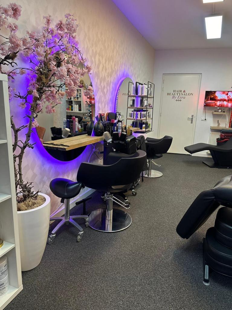 Beautysalon/Kapsalon ruimte te huur met spullen, Ophalen