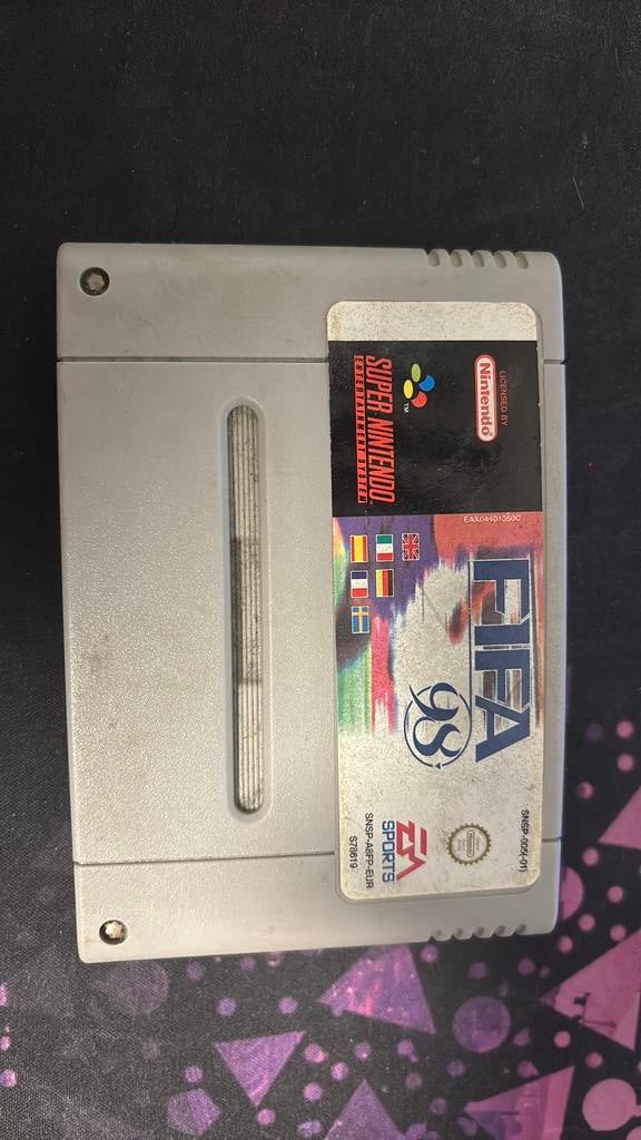 FIFA 98 Super Nintendo, Spelcomputers en Games, Ophalen of Verzenden, Zo goed als nieuw, Met 1 controller