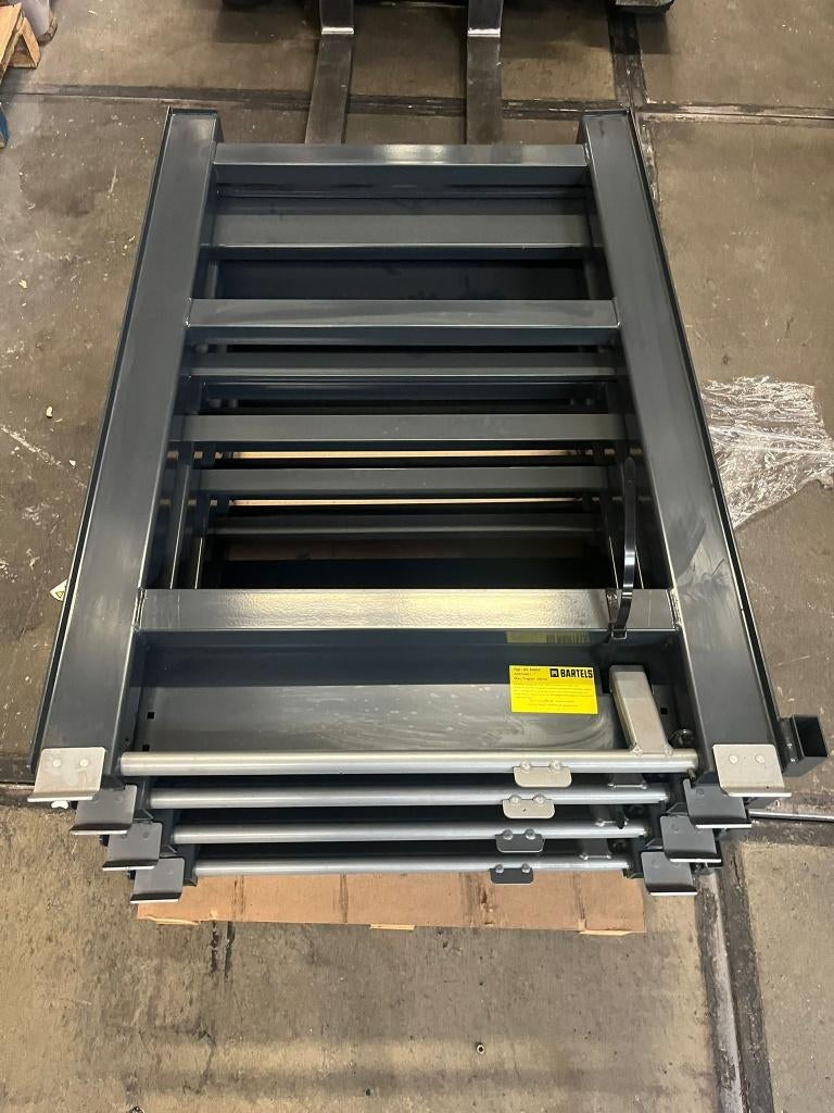 Gebruikt ZGAN pallet lade 8x euro pallet maat 500 kg € 260,-, Ophalen of Verzenden