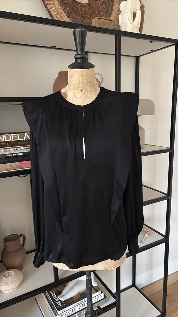 Dea Kudibal stretch zwarte zijden blouse Maat L nieuw, Kleding | Dames, Blouses en Tunieken, Ophalen of Verzenden, Nieuw, Maat 42/44 (L)