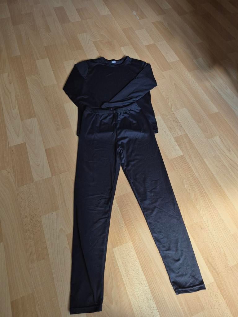 Thermo kleding set maat 134/140, Ophalen of Verzenden, Zo goed als nieuw