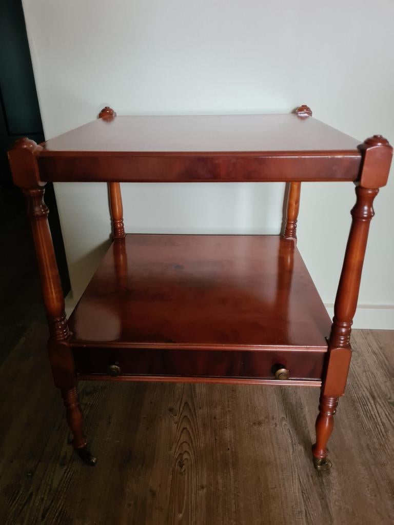 2 bijzettafel met laadje taxus, Ophalen of Verzenden, Rechthoekig, Minder dan 55 cm, 45 tot 60 cm