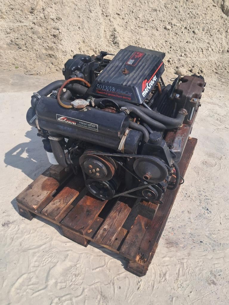 Goedwerkende mercruiser 5.0l v8 fresh water cooling!, Watersport en Boten, Buiten- en Binnenboordmotoren, Ophalen, Binnenboordmotor