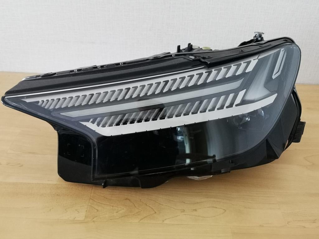 Audi Q4 E Tron koplamp L, Ophalen, Gebruikt, Audi