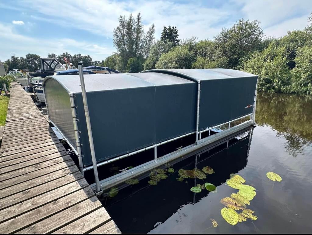 Bootoverkapping/ boothuis 6x3,2 LxB, Ophalen of Verzenden, Zo goed als nieuw, Motorboot
