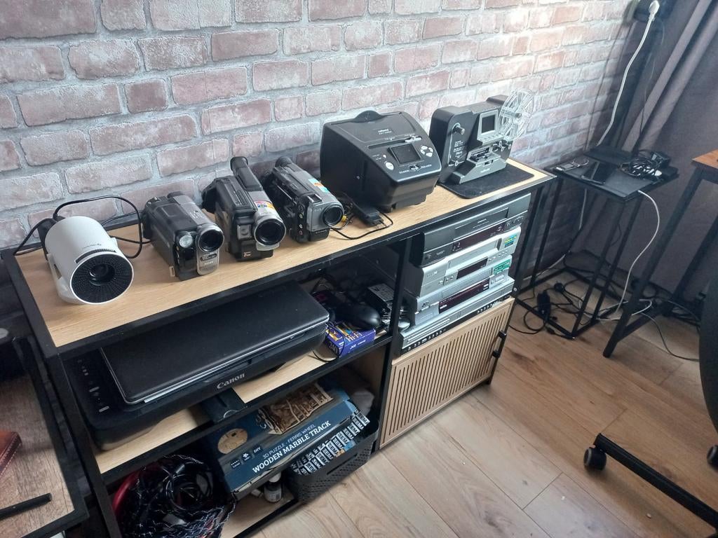 Digitaliseren, overzetten van video en smalfilm en audio., Diensten en Vakmensen, Film- en Videobewerking