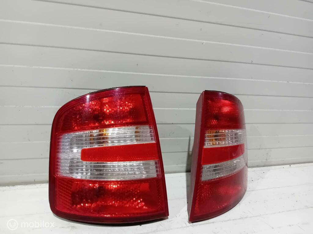 Achterlicht Skoda Fabia Combi, Auto-onderdelen, Verlichting, Gebruikt, Ophalen of Verzenden
