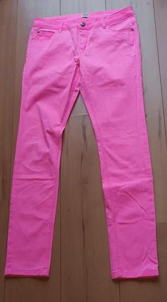 Zuurstokrose broek mt 42. Only. Stretch, Kleding | Dames, Carnavalskleding en Feestkleding, Zo goed als nieuw, Kleding, Maat 42/44 (L)