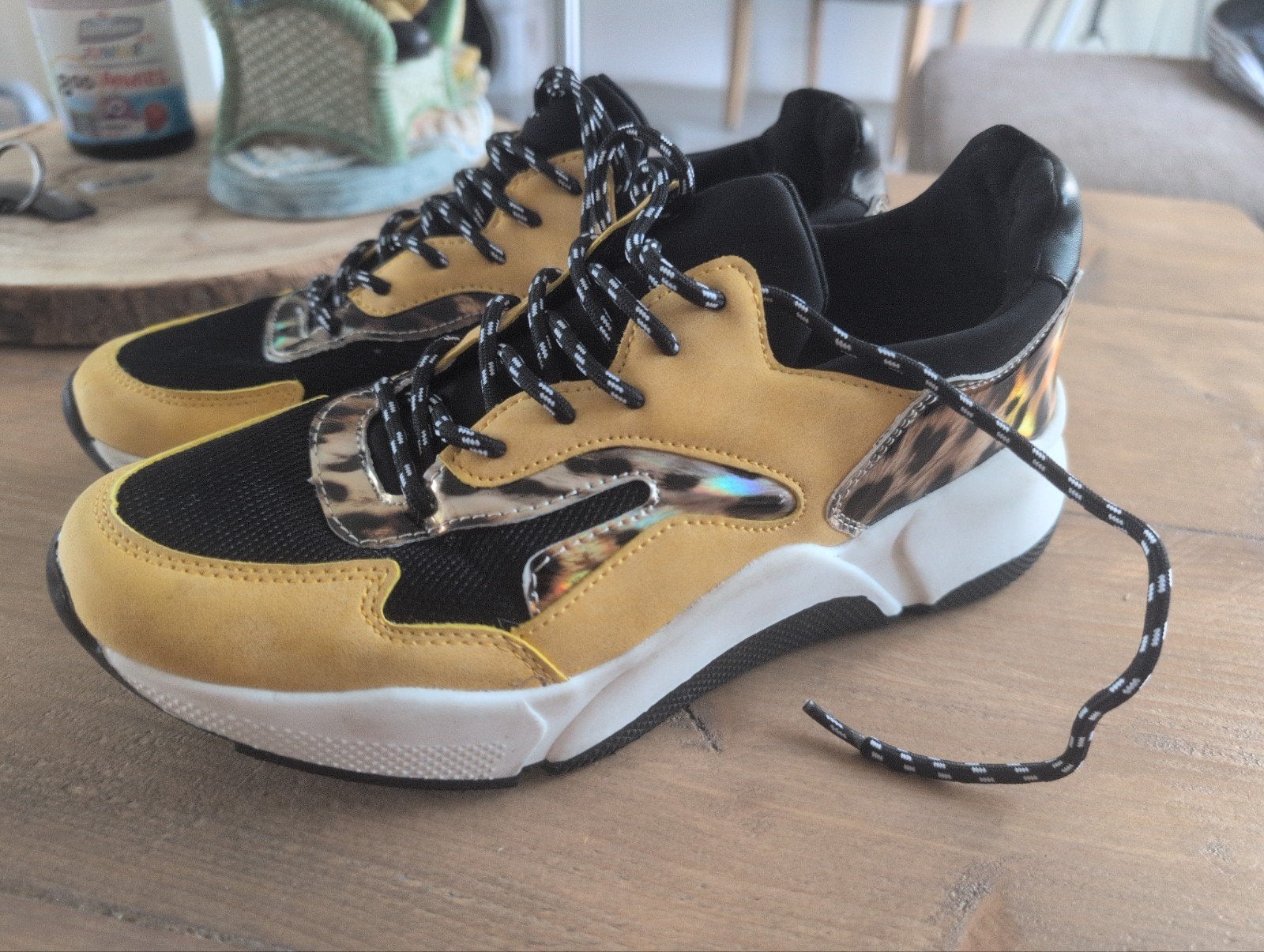 Dames schoenen, Ophalen of Verzenden, Zo goed als nieuw, Zwart, Sneakers of Gympen