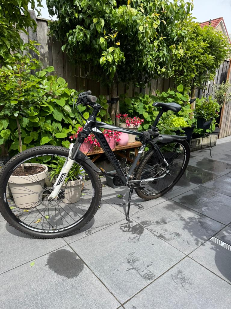 Trek mountainbike in nette staat te koop met kettingslot, Fietsen en Brommers, Versnellingen, Zo goed als nieuw, Schijfrem, Ophalen