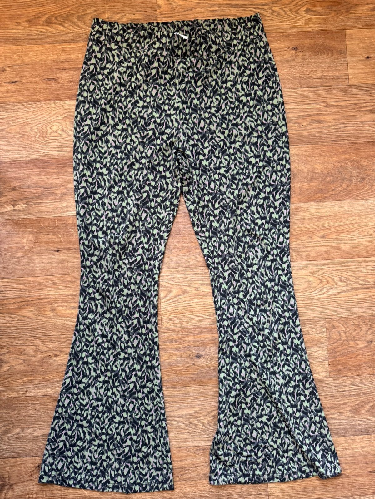 Flared legging van WE, Zwart, Maat 46/48 (XL) of groter, Ophalen of Verzenden, Zo goed als nieuw