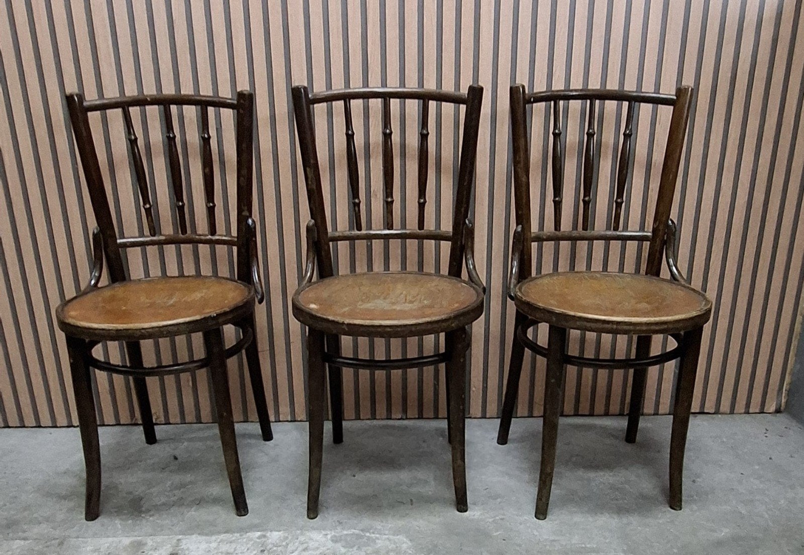 3 x Fischel Thonet bentwood stoelen hout cafe bistro vintage, Huis en Inrichting, Stoelen, Bruin, Ophalen of Verzenden, Zo goed als nieuw