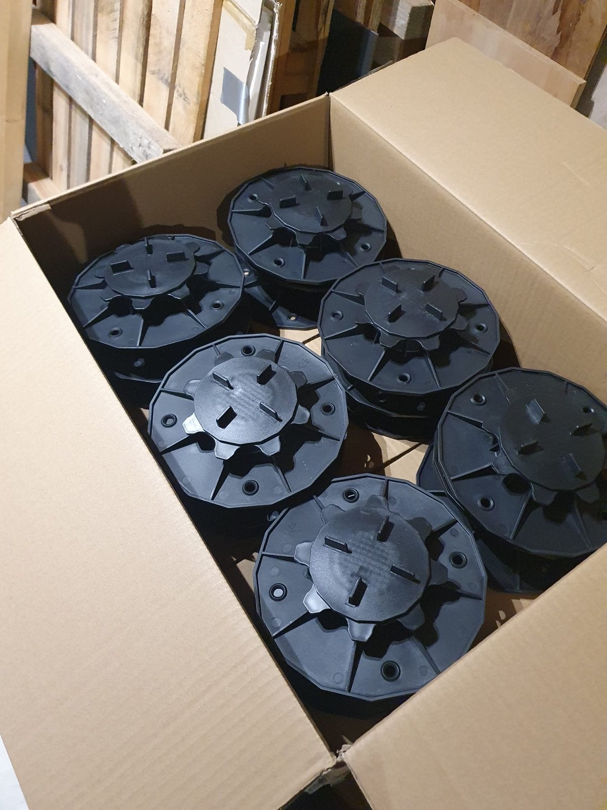 18x Nieuwe verstelbare tegeldragers 3.5-7 cm, Tuin en Terras, Ophalen, Nieuw, Kunststof