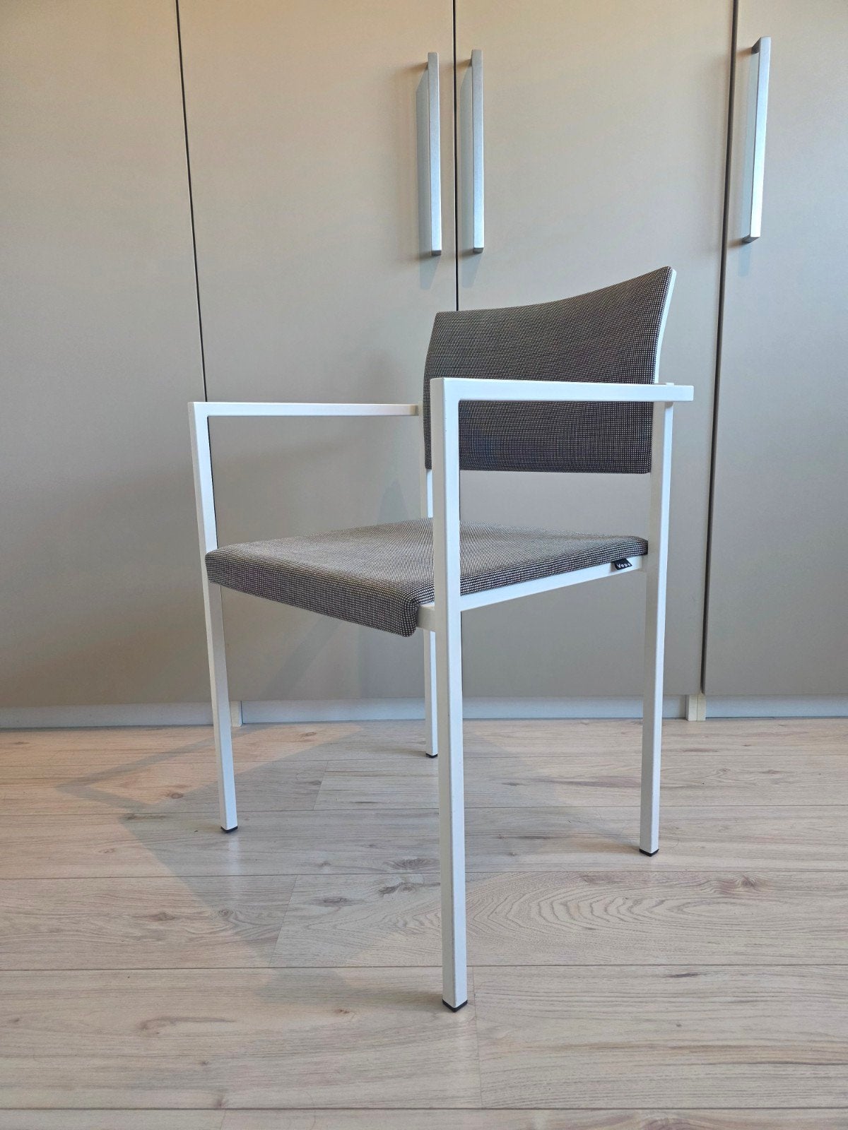 4- poots stoel Vepa Fiero wit met armlegger, Ophalen, Gebruikt, Hout, Wit