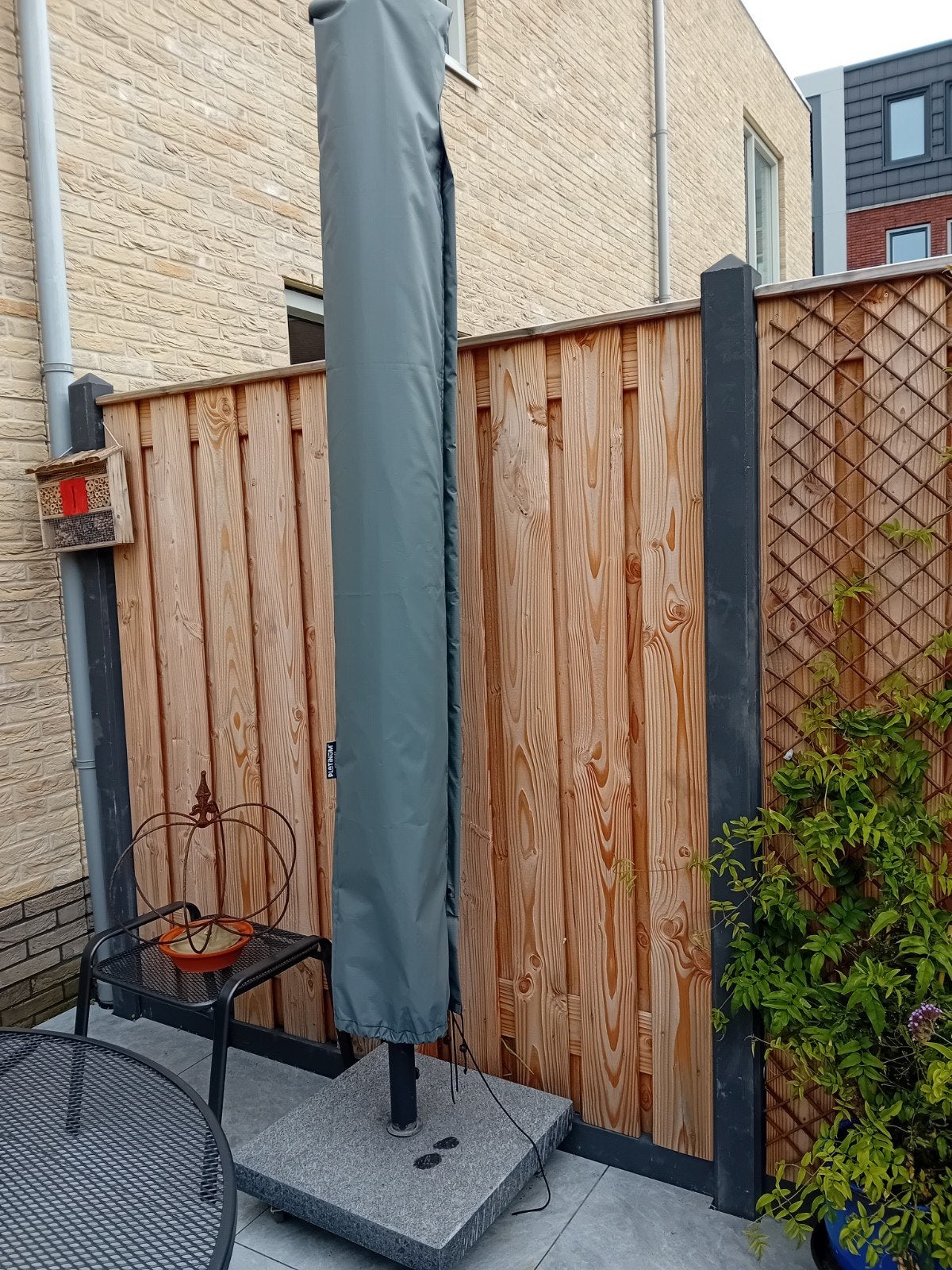 Platinum Parasol met 60kg Standaard - 3m Doorsnee