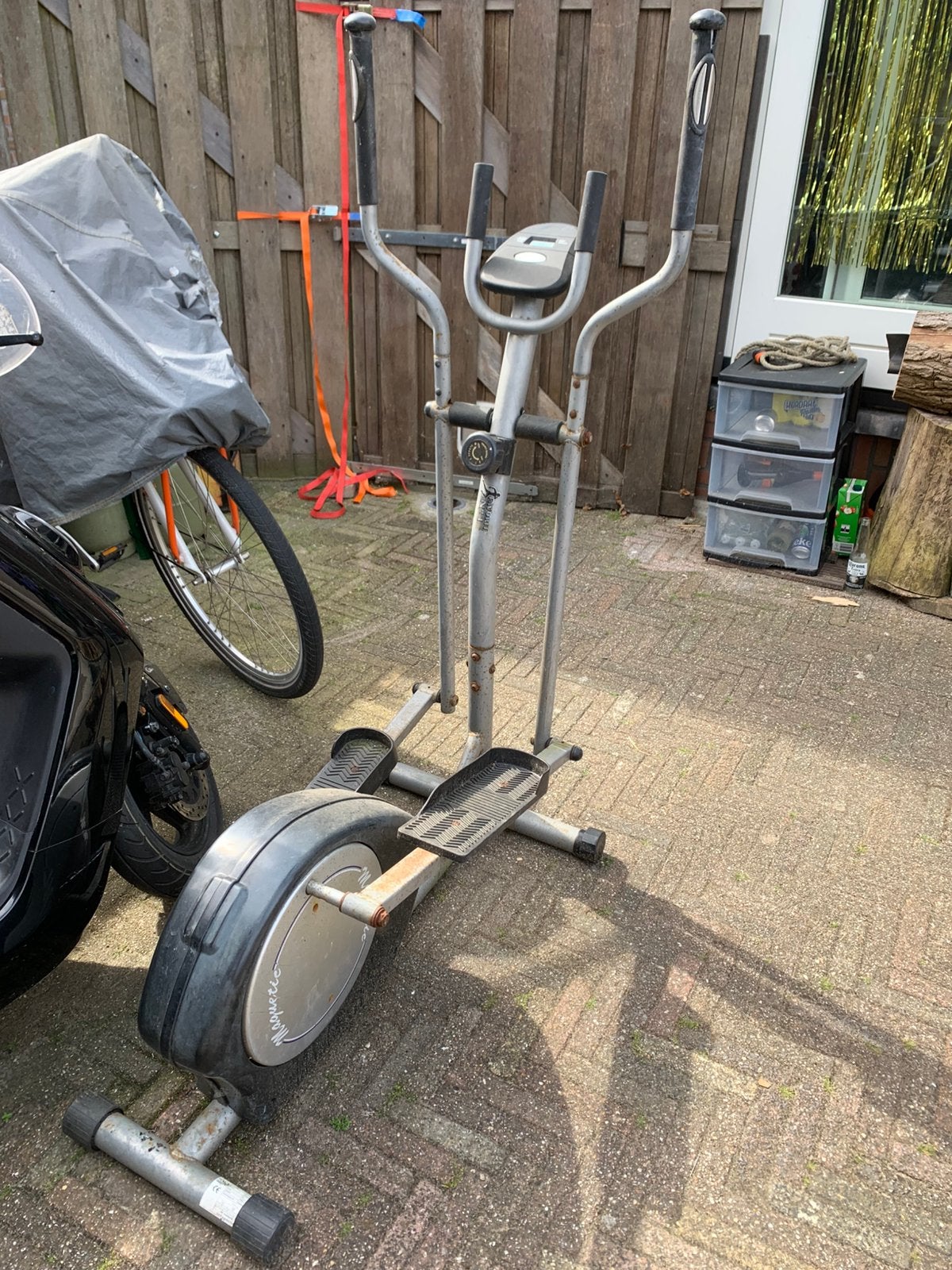 Crosstrainer gratis ophalen, Sport en Fitness, Fitnessmaterialen, Ophalen, Gebruikt, Overige typen