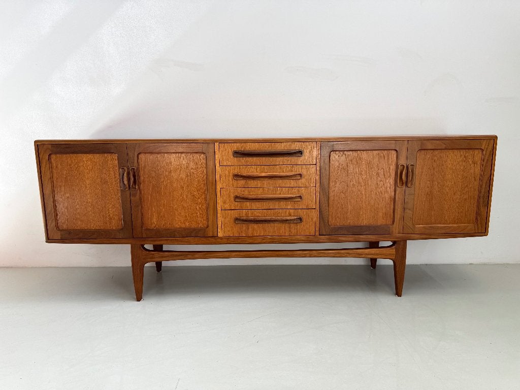 Vintage dressoir G-Plan., Huis en Inrichting, Ophalen of Verzenden, Zo goed als nieuw, 25 tot 50 cm, 150 tot 200 cm