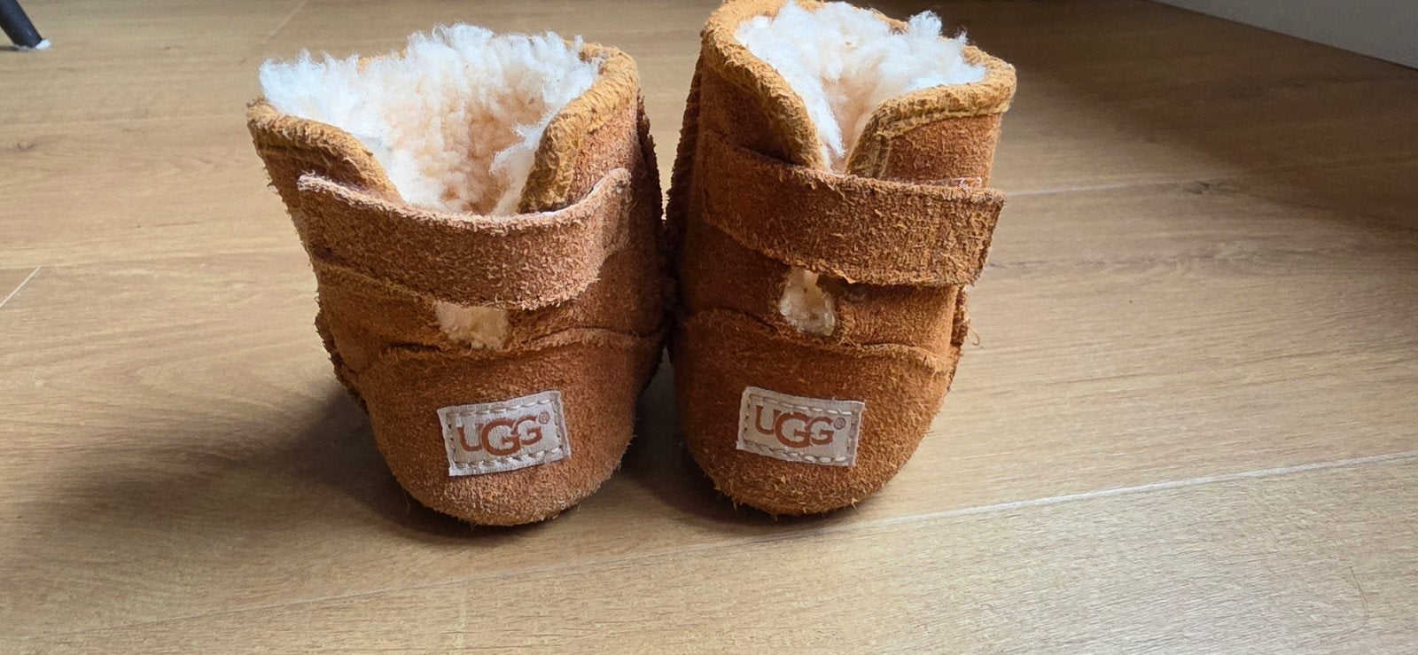 UGG baby slofjes maat 18, Slofjes, Gebruikt, UGG, Jongetje of Meisje