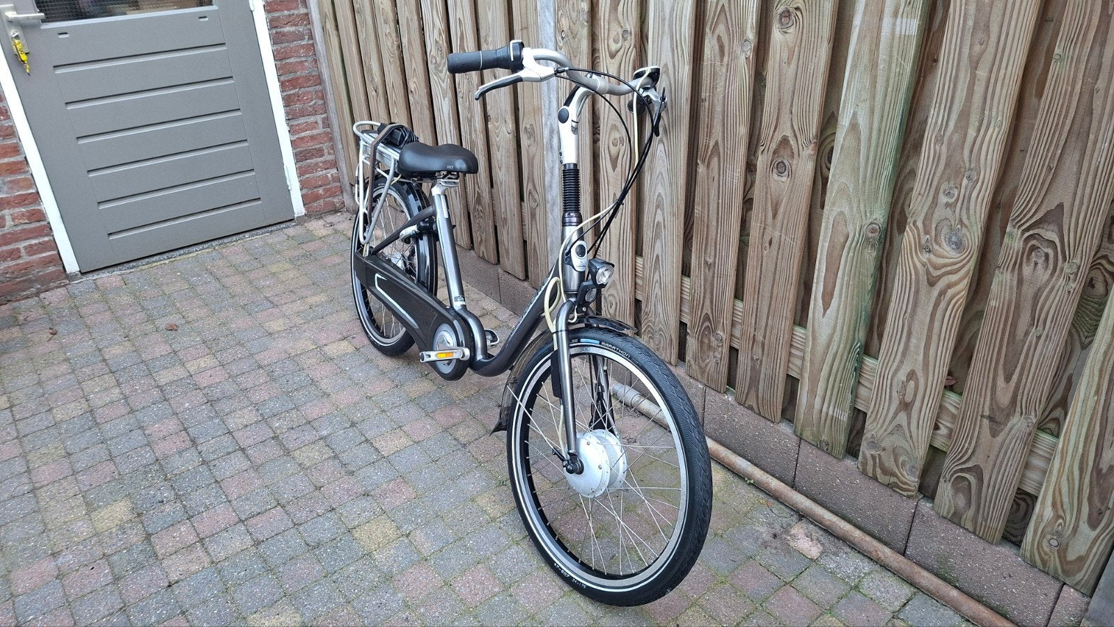 Foto 3 van Gazelle Balance & Sparta M7B Elektrischefietsen