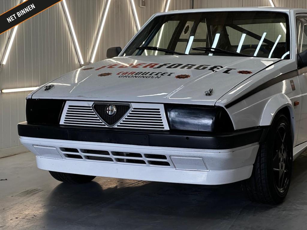 Alfa Romeo 75 3.0 V6 | CIRCUIT | ROLKOOI | TRACKTOOL, Auto's, 1140 kg, Gebruikt, Wit, Origineel Nederlands