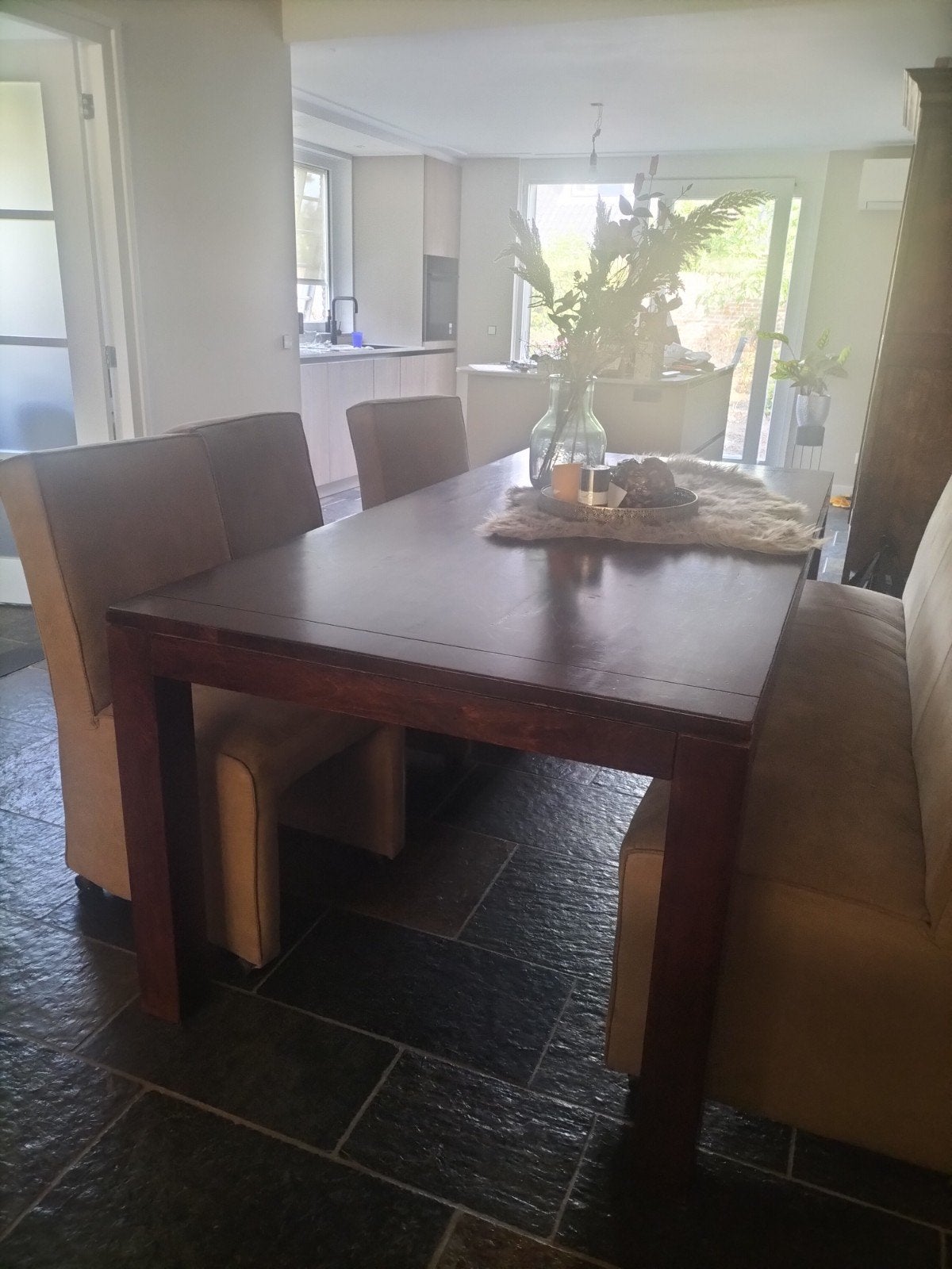 Eettafel van donker hout, Ophalen, Modern klassiek, 200 cm of meer, 50 tot 100 cm