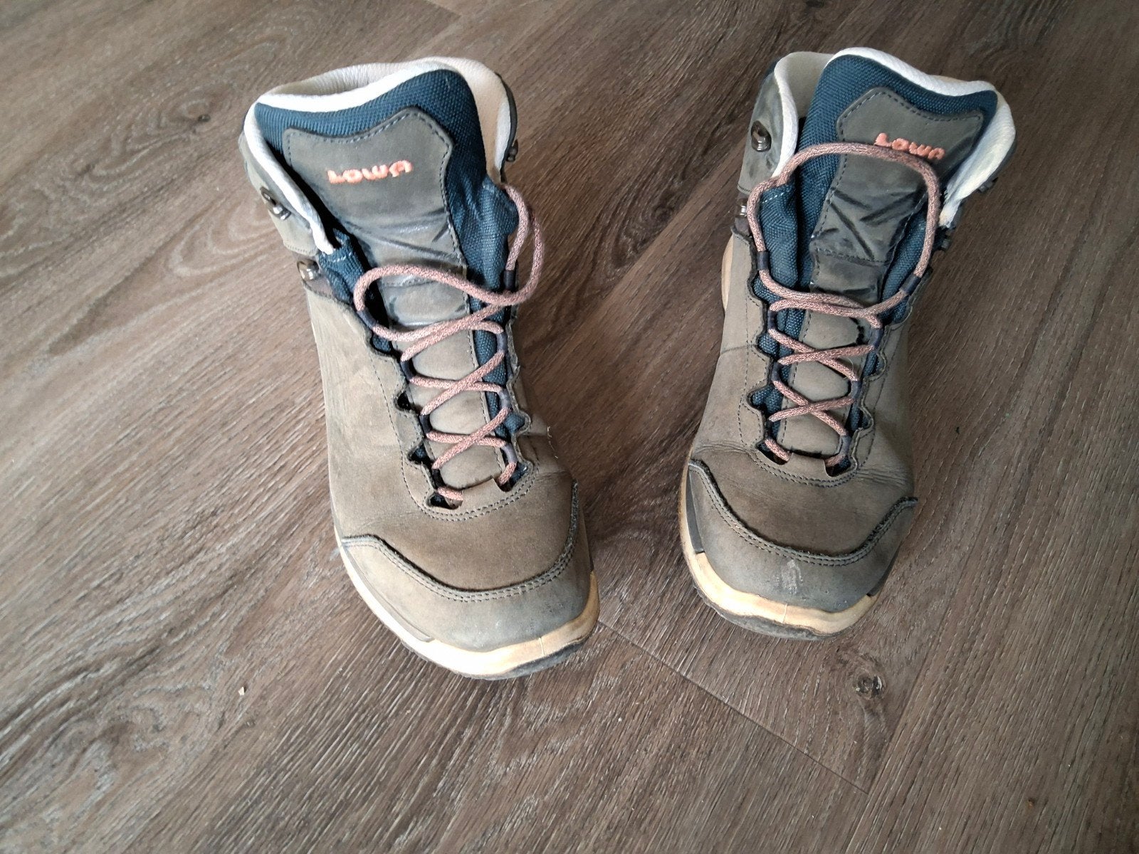 Lowa wandelschoenen - Maat 41 - damesschoen, Ophalen of Verzenden, Gebruikt, Schoenen