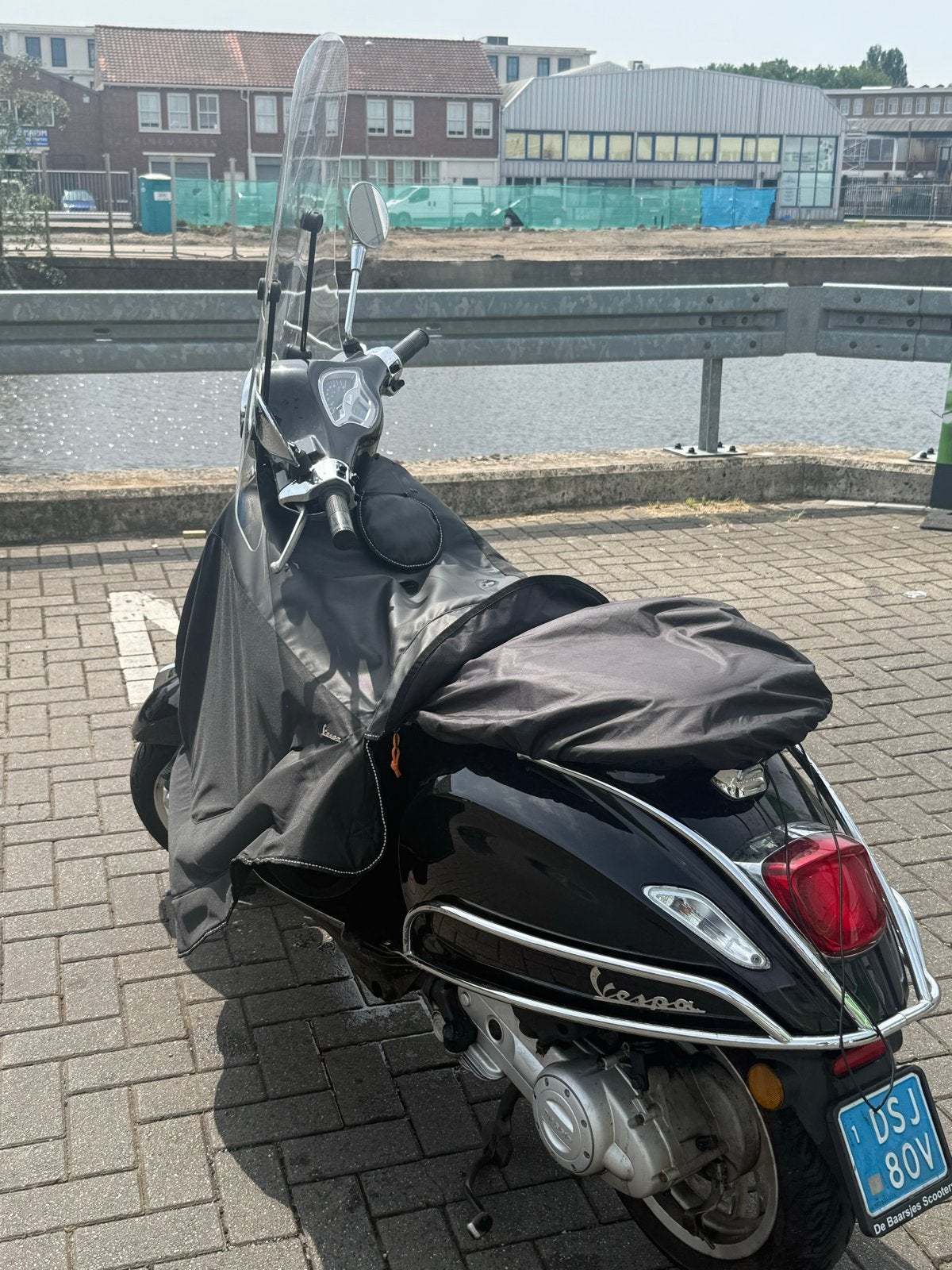 Vespa Primavera. Zwart, Zeer Goede Staat, Overige modellen, Maximaal 45 km/u, Ophalen of Verzenden, Zo goed als nieuw