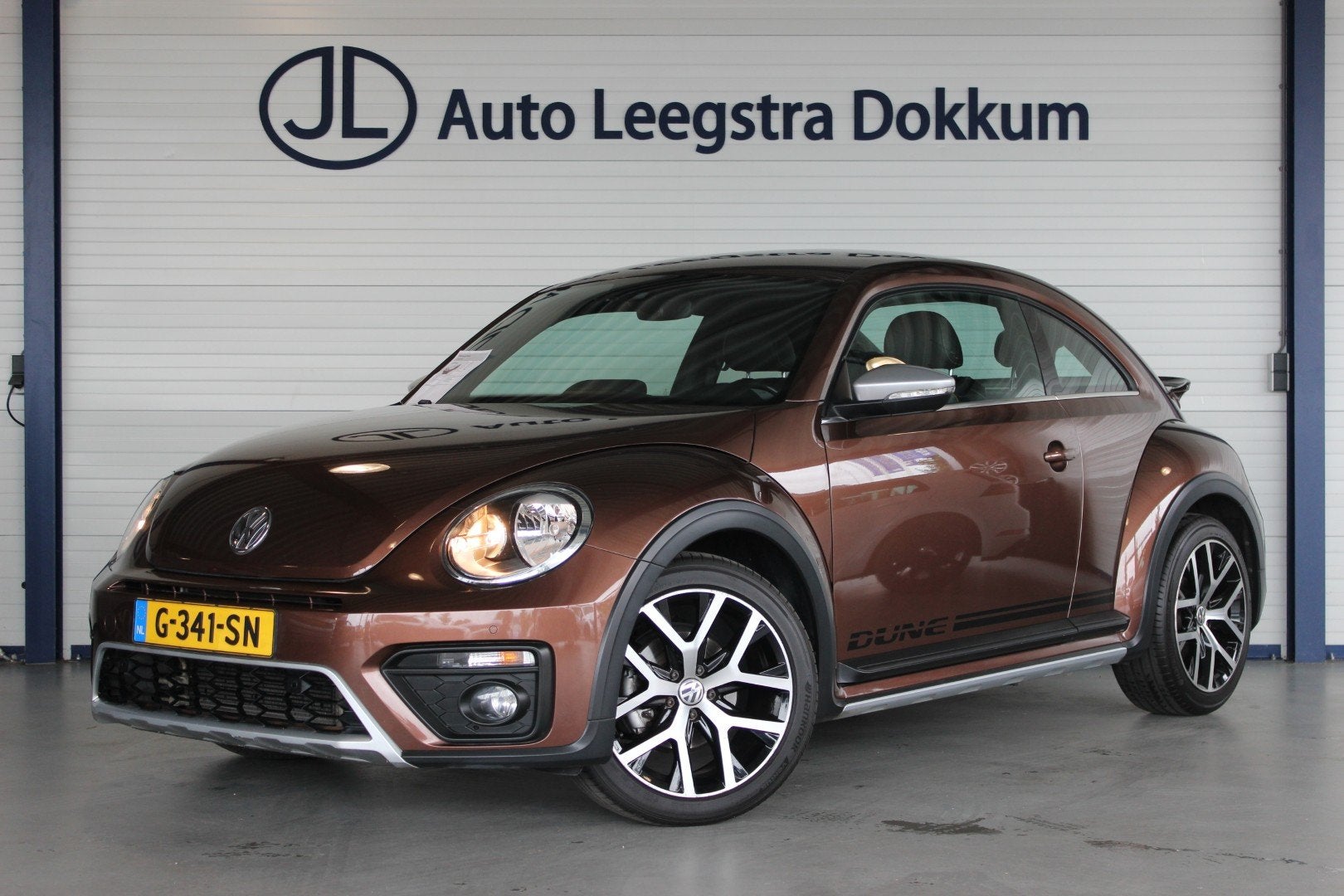 Volkswagen Beetle 1.2 TSI Dune Carplay | Stoelverw. | Clima, Voorwielaandrijving, Gebruikt, 4 cilinders, Bruin