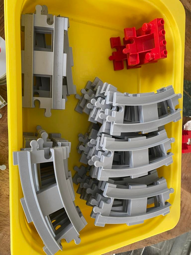 Duplo Trein 10874 met extra rails en accessoires, Ophalen, Gebruikt, Duplo, Inclusief accessoires