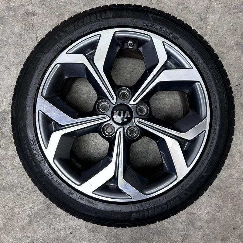 17 inch originele Taranis velgen + zomerbanden Kia CEED, Auto-onderdelen, Gebruikt, -, -, Banden en Velgen