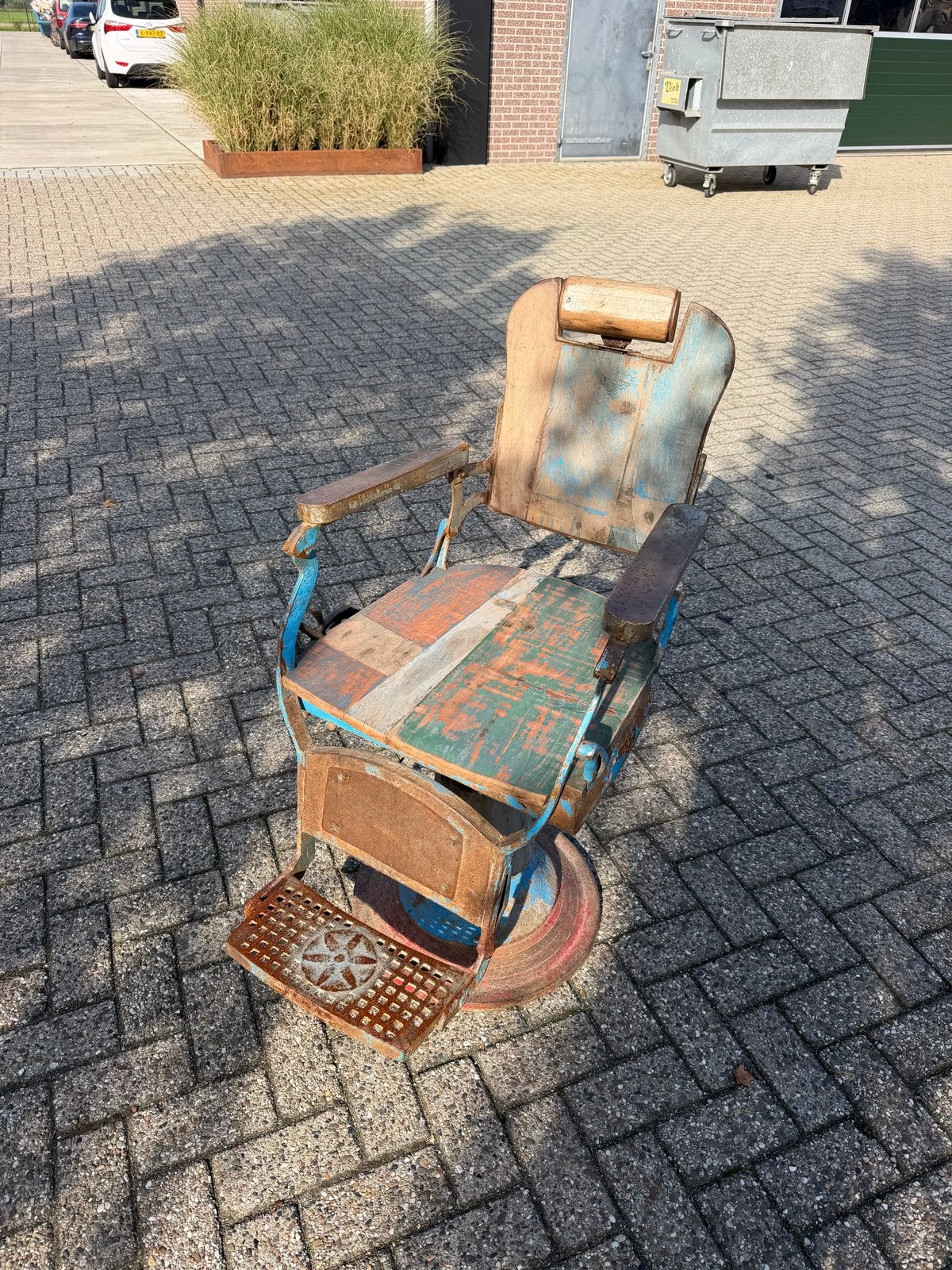 Vintage Kappersstoel - Uniek Decoratiestuk, Antiek en Kunst, Ophalen of Verzenden