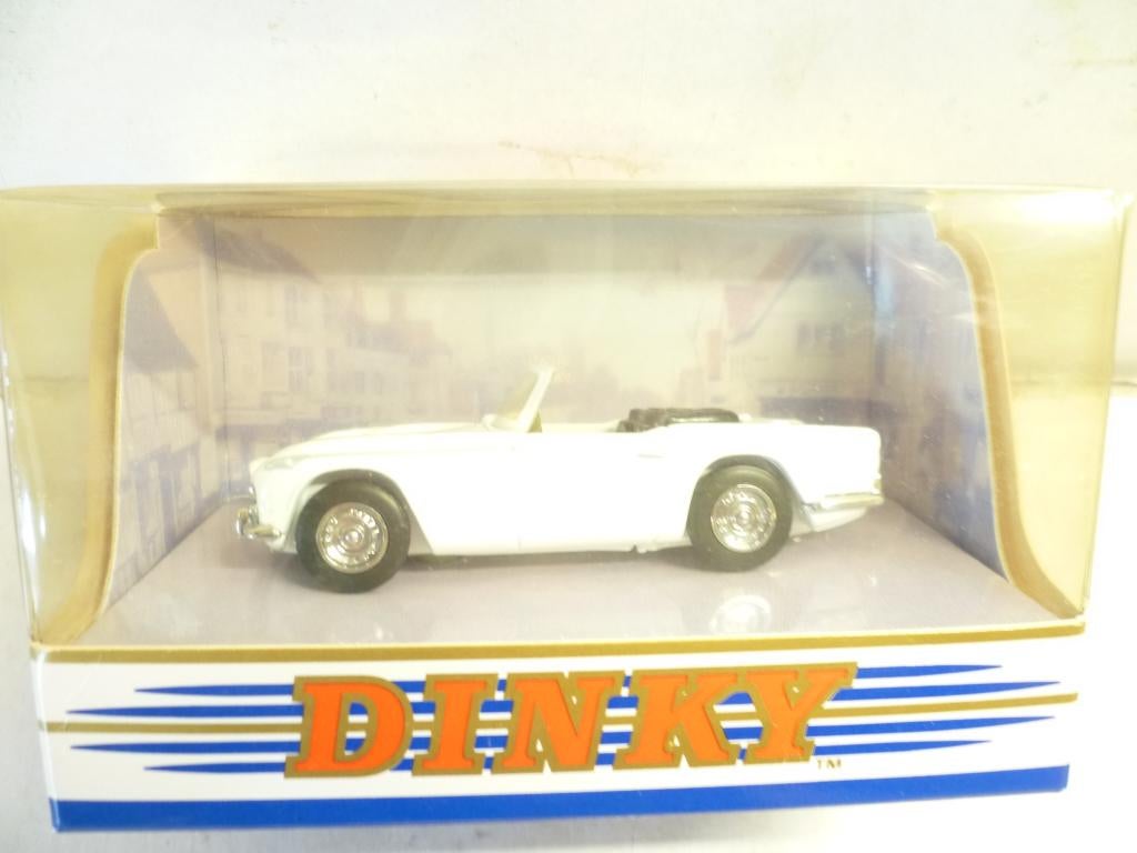 Matchbox Dinky DY20 Triumph TR4A IRS 1965 wit 1:43 auto, Ophalen of Verzenden, Nieuw, Auto, Matchbox