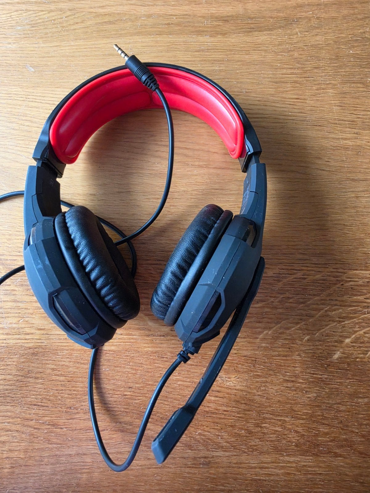 Trust GXT 310 Gaming Headset - Zwart/Rood, Overige merken, Gebruikt, Ophalen of Verzenden, Over-ear