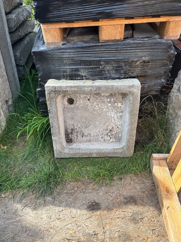 Antieke arduinen trog/ pompbak Voor info BELLEN 0474220705, Ophalen