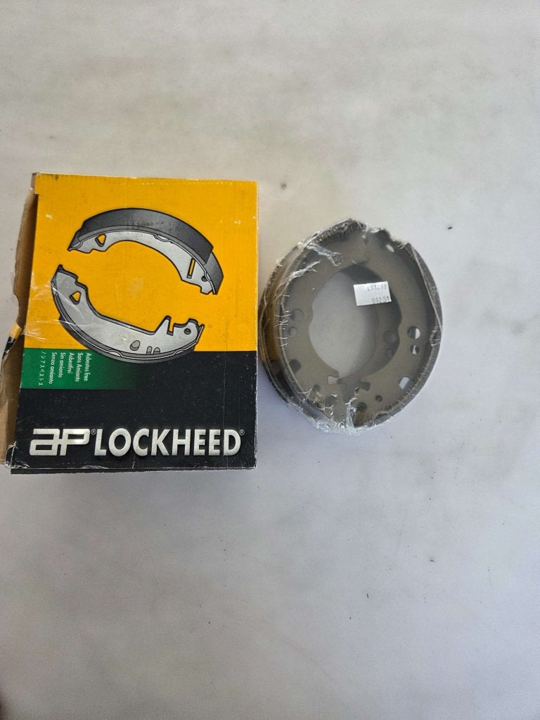 Set Remschoenen Alfa Romeo Arna Nissan Cherry Sunny, Niet ingevuld, Suzuki, Niet ingevuld, Ophalen of Verzenden