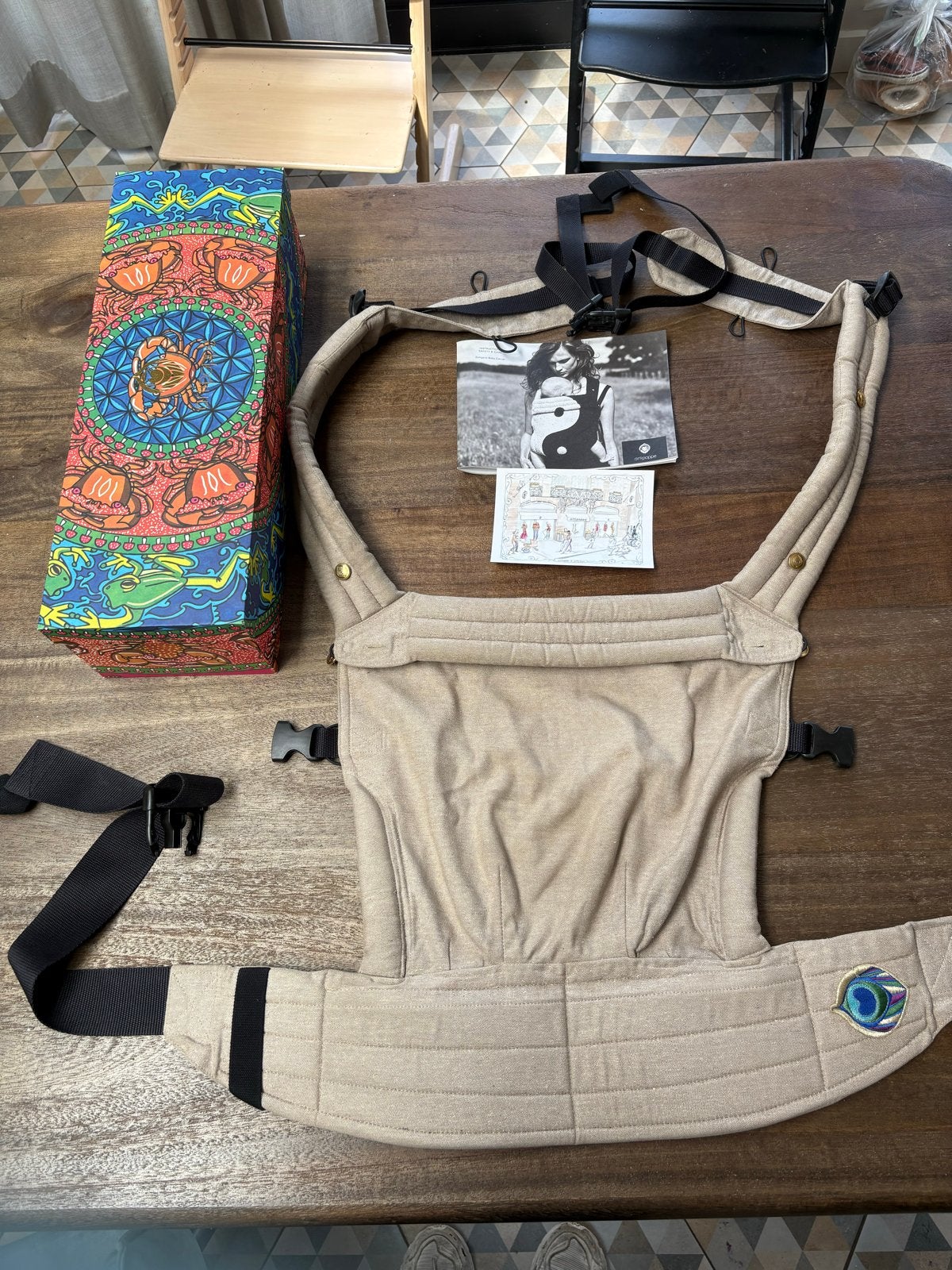 Artipoppe Zeitgeist Baby Carrier - Beige, Overige merken, Ophalen of Verzenden, Zo goed als nieuw, Buik, Rug of Zij