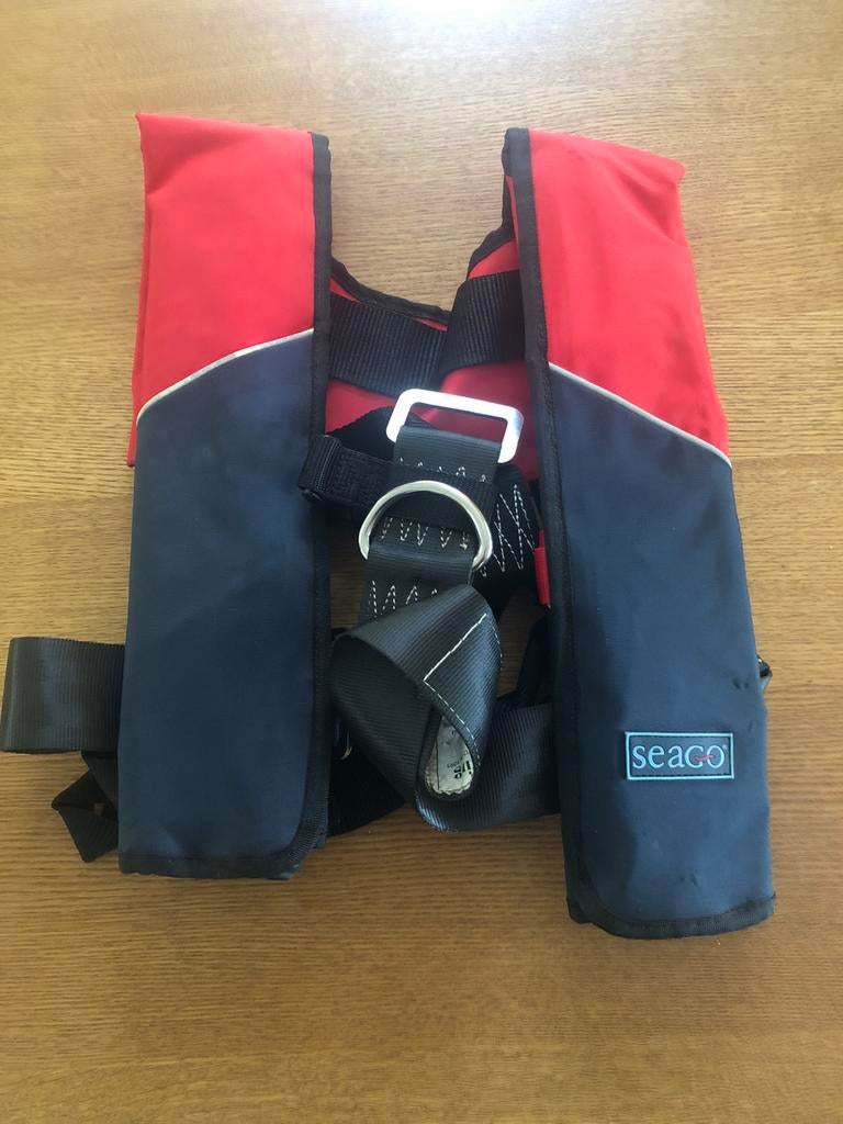 Life jackets, 1x plastmo en 1x Seago, Watersport en Boten, Ophalen, Zo goed als nieuw, Dame of Heer, Reddingsvest of Zwemvest