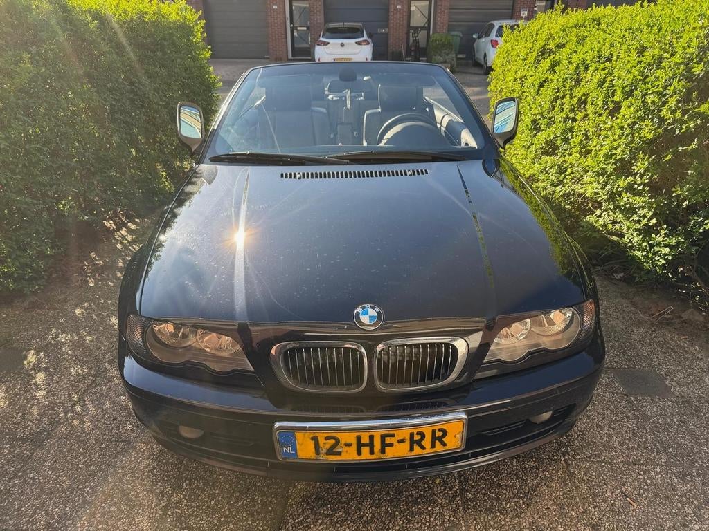 BMW E46 323Ci Cabrio 6-cilinder / Youngtimer / Hardtop, Achterwielaandrijving, Zwart, 2494 cc, Cabriolet