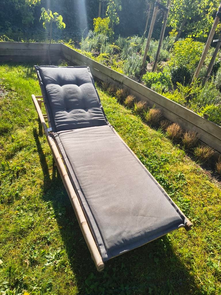Ligbed inclusief kussen, Tuin en Terras, Ligbedden, Ophalen, Gebruikt, Rotan